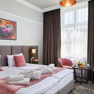 Estera Hotel Krasków